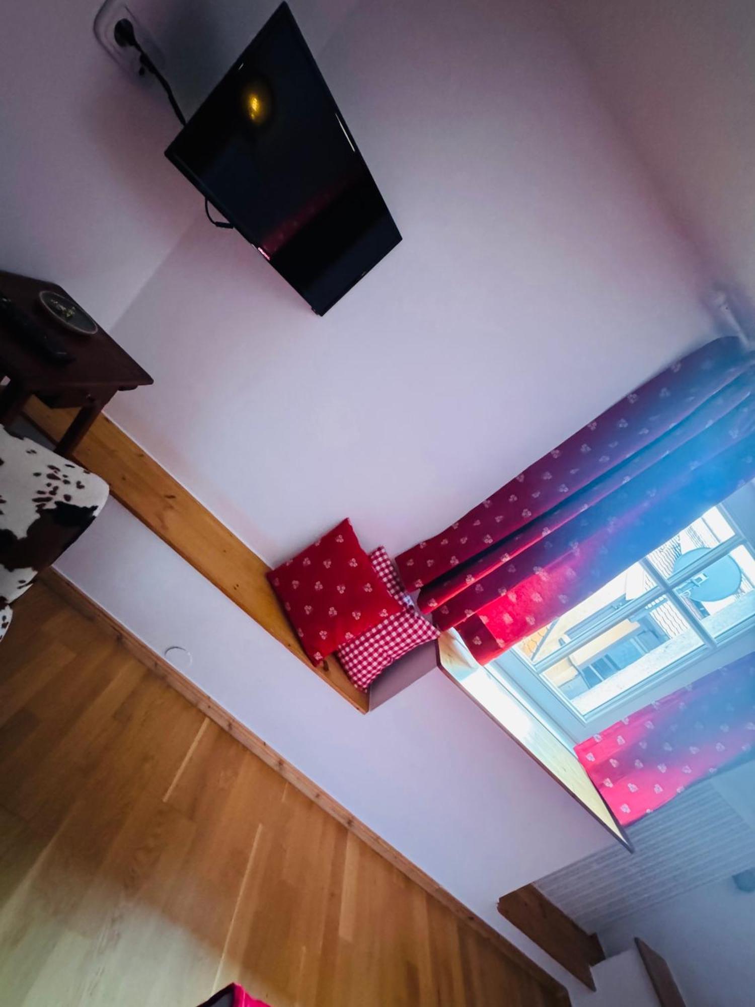 Gaestehaus Alter Keller โรเทนบวร์ก อ็อบ แดร์เทาเบอร์ ภายนอก รูปภาพ