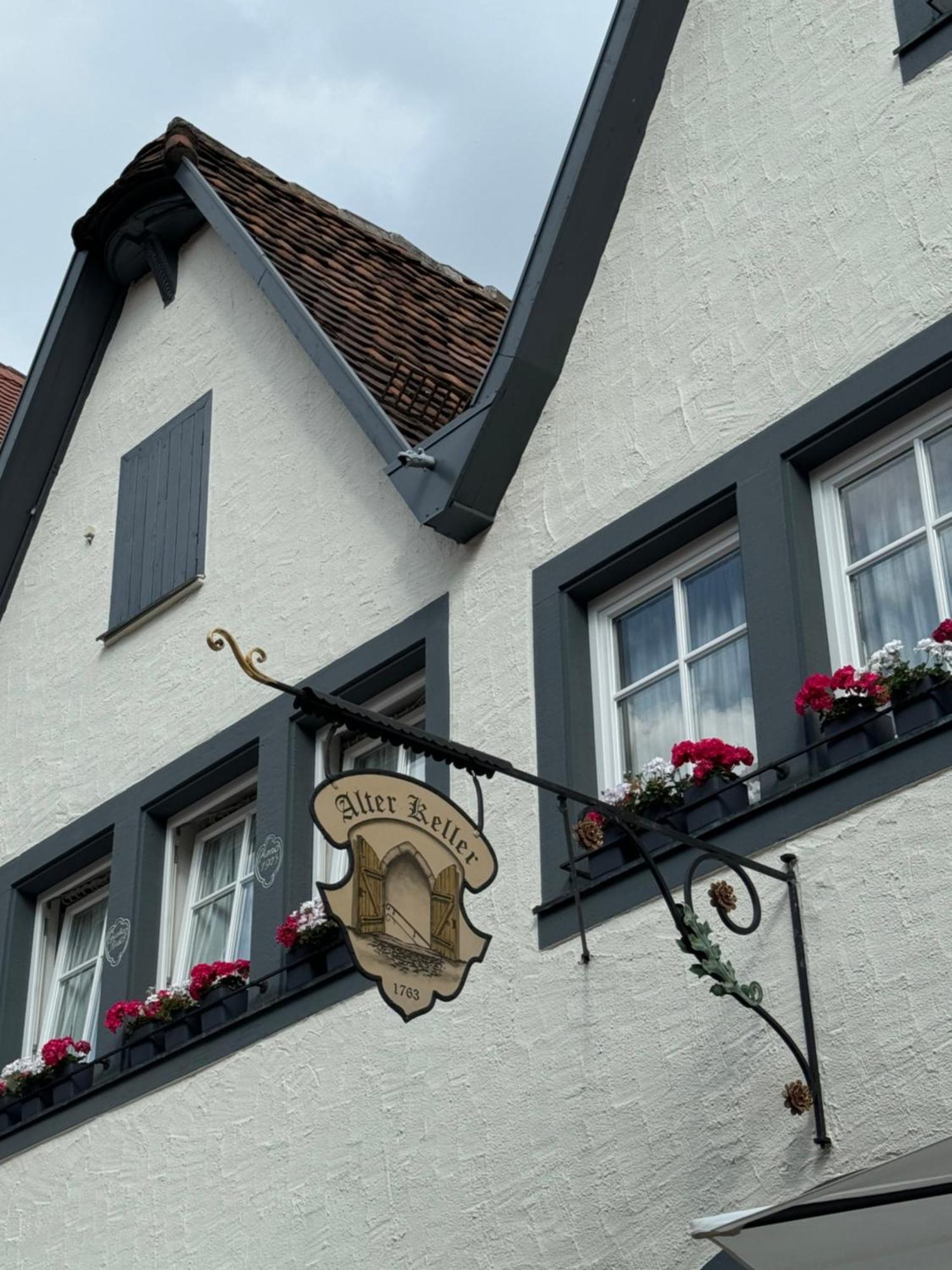 Gaestehaus Alter Keller โรเทนบวร์ก อ็อบ แดร์เทาเบอร์ ภายนอก รูปภาพ